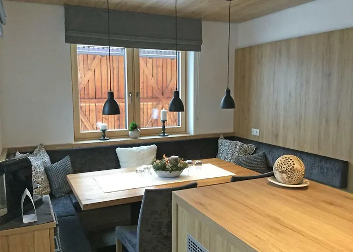 아파트 Haus Tirol 라디스