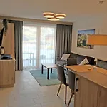 Haus Tirol アパート