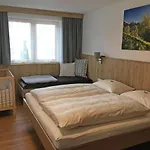 شقة Haus Tirol لاديس